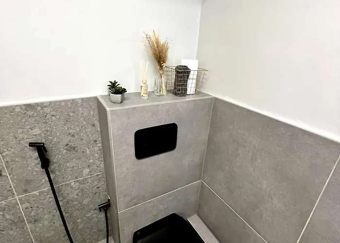 Avec Jacuzzi Proche Du Centre